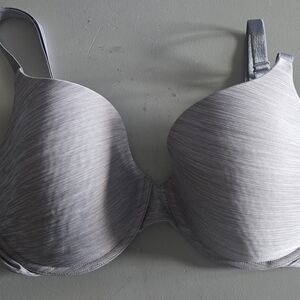 Victoria's Secret Light Gray Bra